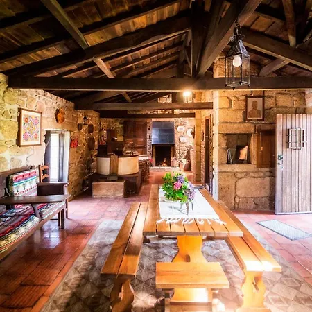 Moinho De Estoraos Casa de Campo *