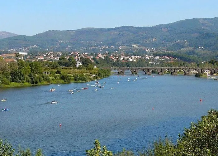 Moinho De Estoraos Casa de Campo *